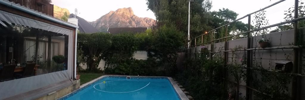 Glenhaven Guesthouse Kapstadt Exterior foto